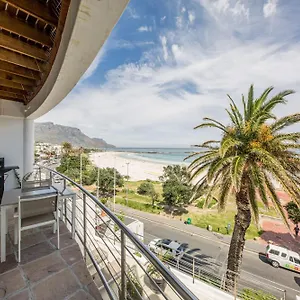 Seasonsfind - The Bay Apartment